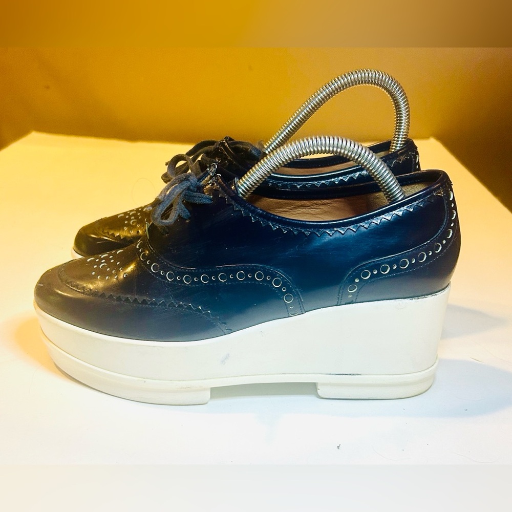 Robert Clergerie Paris Navy Brogue Oxford Shoes sz 37 EU;6.5 US